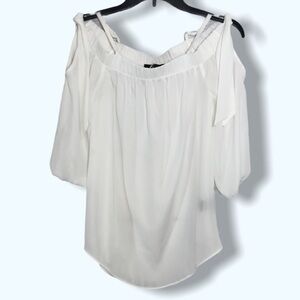 NWT BCX White Crepe Off the Shoulder Top Sz Sm